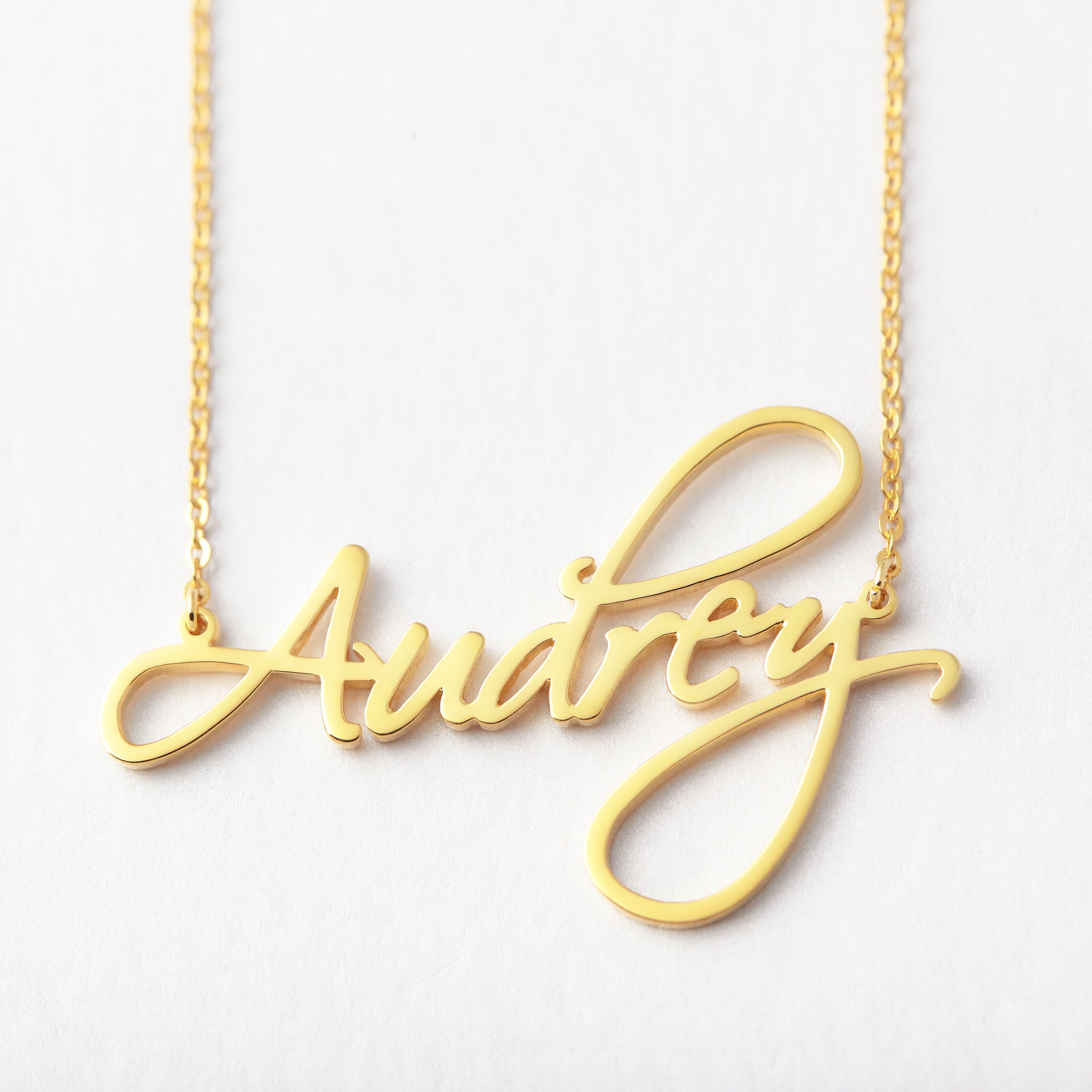 Nameplate Necklace - 18k Gold Plated